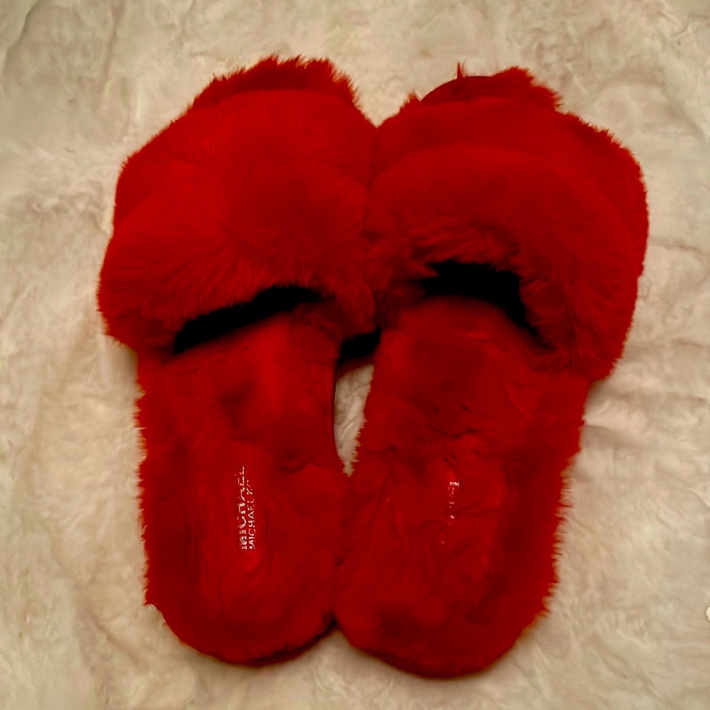 Michael kors fury flip flops